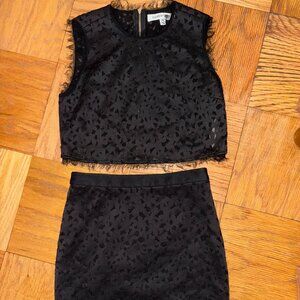 Elizabeth and James matching set